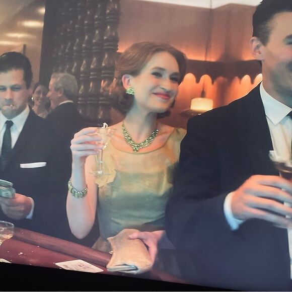 ♥️ Emerald green rhinestone necklace, earrings parure set 1950s PRICE FI… - Picture 9 of 15